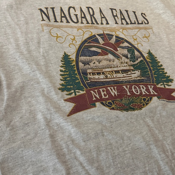 Vintage ‘96 Niagra Falls New York Shirt Made in USA - Picture 5 of 8